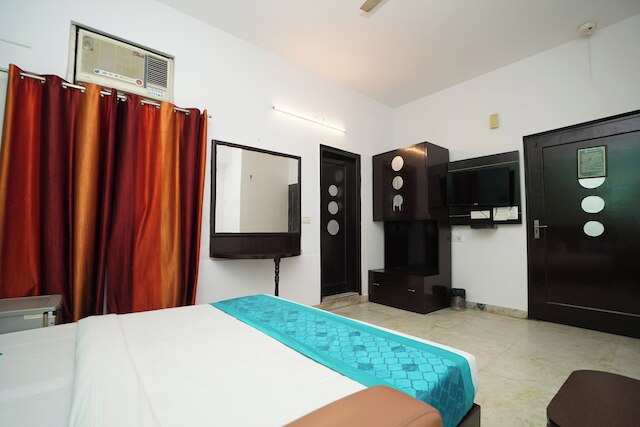 ホテル マンダキニ 宮殿ホテル