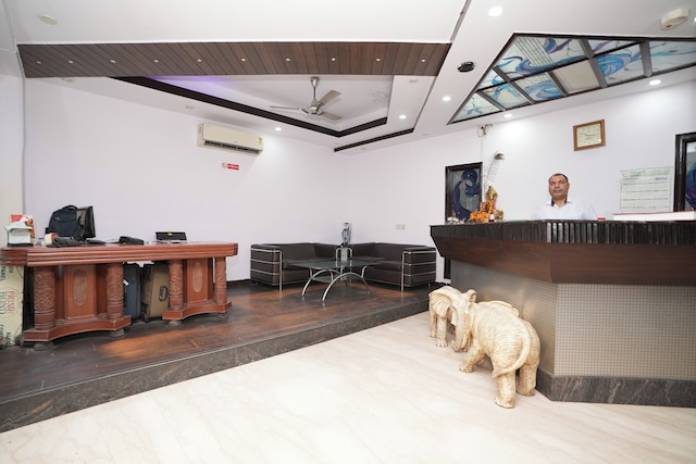 ホテル マンダキニ 宮殿ホテル