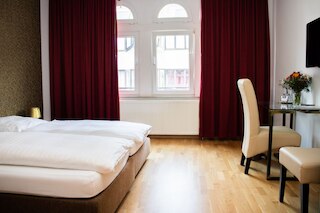 ホテル スターン