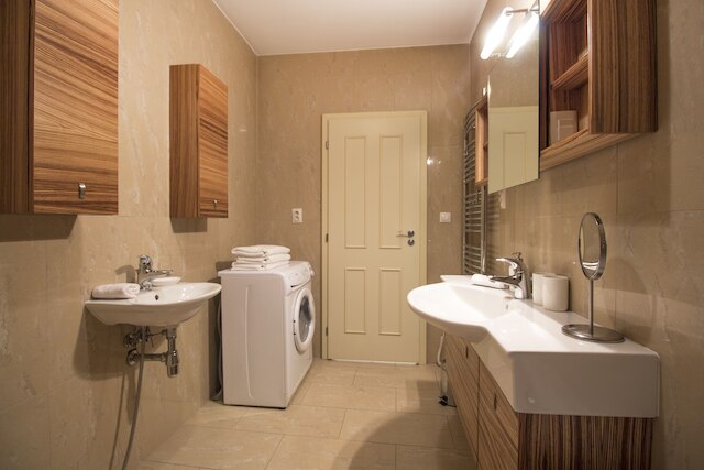 ラグジュリアス アパートメント ニア プラハ キャッスル