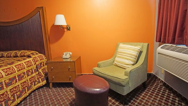 ロサンゼルス イン & スイーツ - LAX