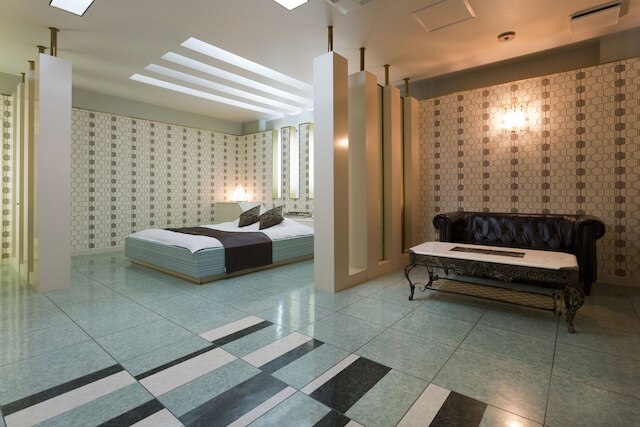 ホテル ジィニア滝野社