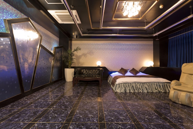 ホテル ジィニア滝野社