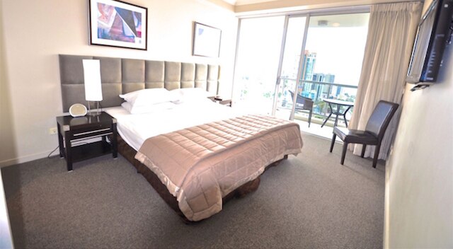 シェブロン ルネッサンス プライベート アパートメンツ