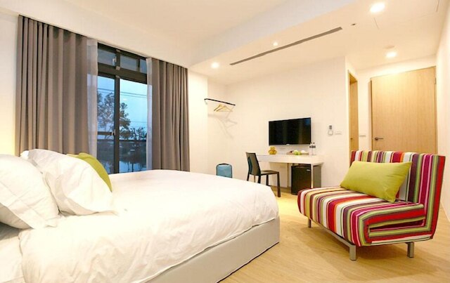 ラブリー ポンド ホステル