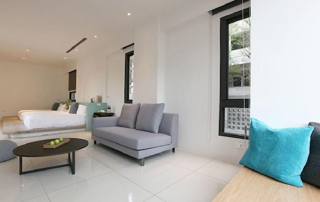 ラブリー ポンド ホステル