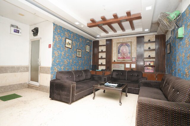 ホテル サイ ダム インターナショナル