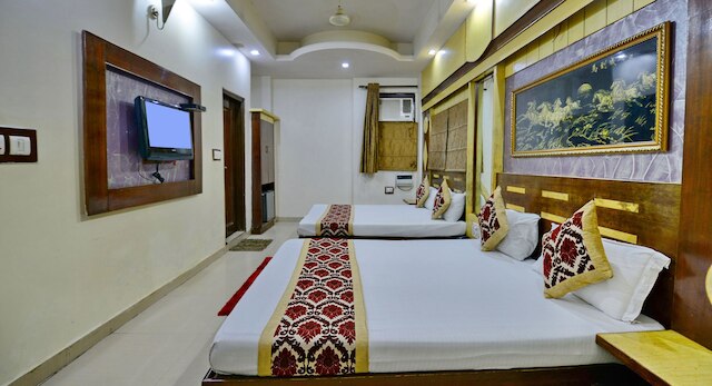 ホテル サイ ダム インターナショナル