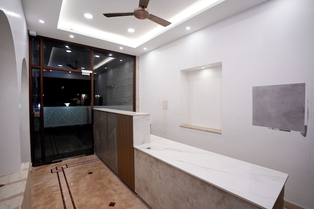 アベニュー 11 ブティック レジデンシズ