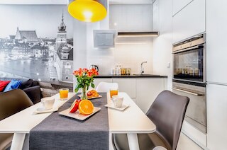 ビジネス センター フェニックス アパートメンツ