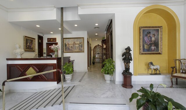 ベーシック ホテル プエルタ デ セビリャ