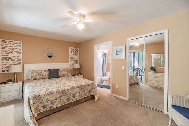 テーマパーク近く! 4BR、最大10人用!素晴らしい家、プール、パティオ付き!