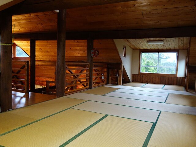 ログペンションいずみが森