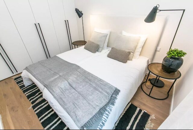 フローレス アパートメンツ ポト ジェカンコウ