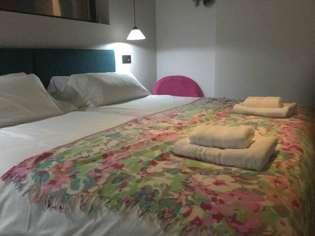 セビーリャ アルキラ アンプリオス アパルタメントス デュプレックス エン サン ベルナルド