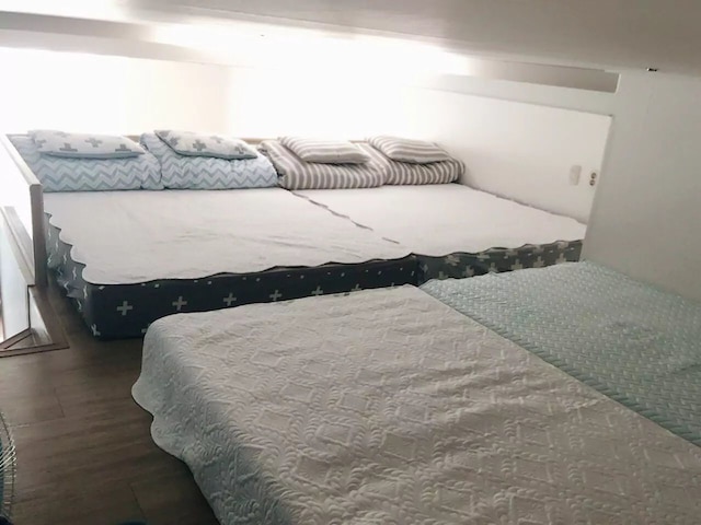 リー アパートメント 1