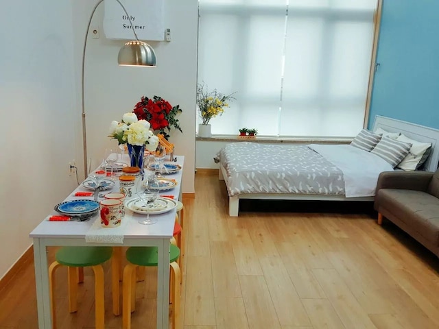 リー アパートメント 1