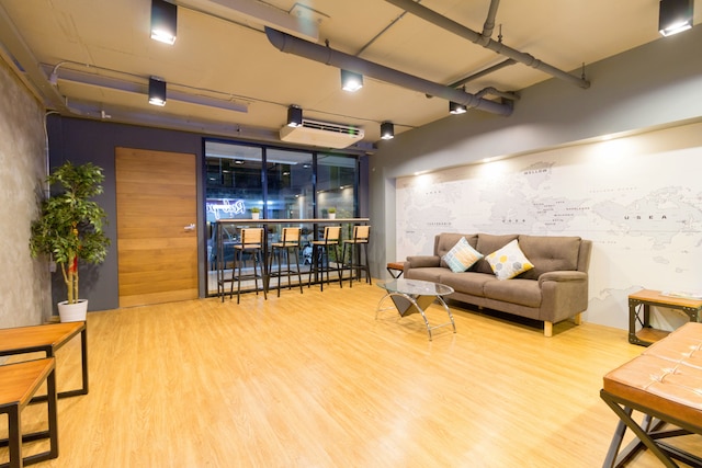 レッド ピン イン