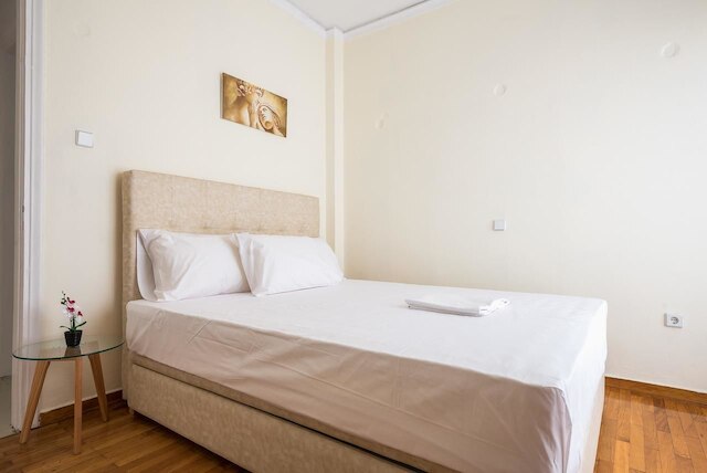 アクロポリス ビュー パラダイス アパートメンツ