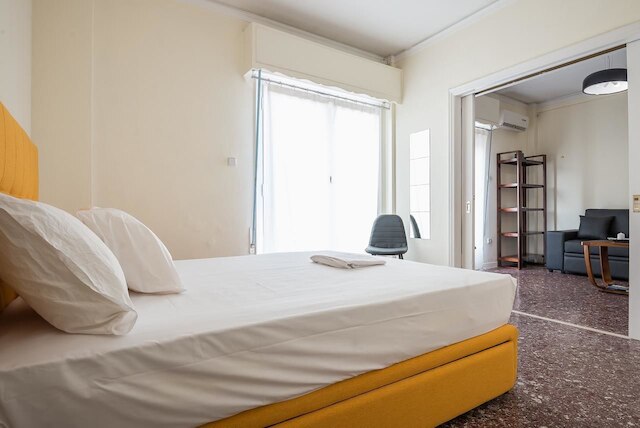 アクロポリス ビュー パラダイス アパートメンツ