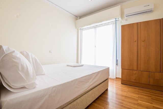 アクロポリス ビュー パラダイス アパートメンツ