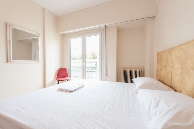 アテネ クラウン パラダイス アパートメンツ