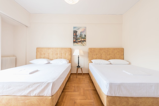 アテネ クラウン パラダイス アパートメンツ