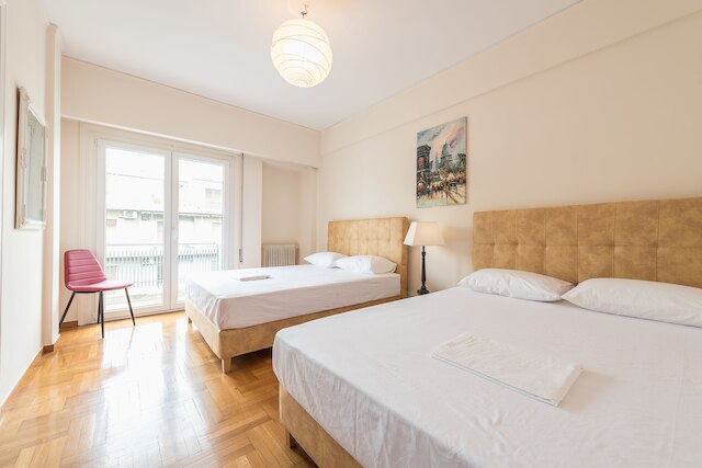 アテネ クラウン パラダイス アパートメンツ