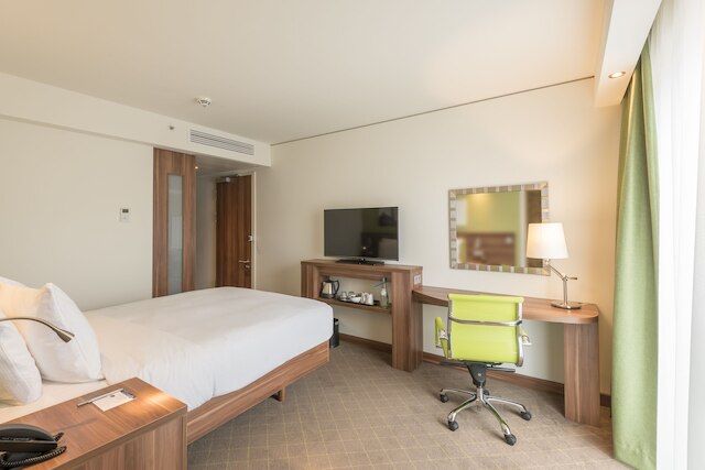 ハンプトン バイ ヒルトン ミュンヘン シティ ウェスト