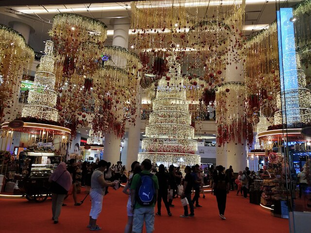 クール サービス スイーツ アット タイムズ スクエア