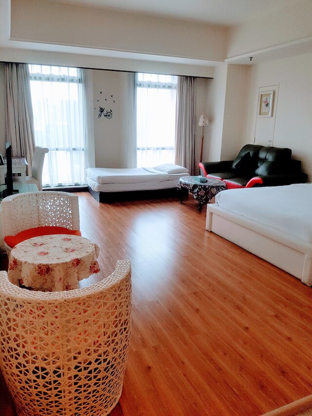 クール サービス スイーツ アット タイムズ スクエア