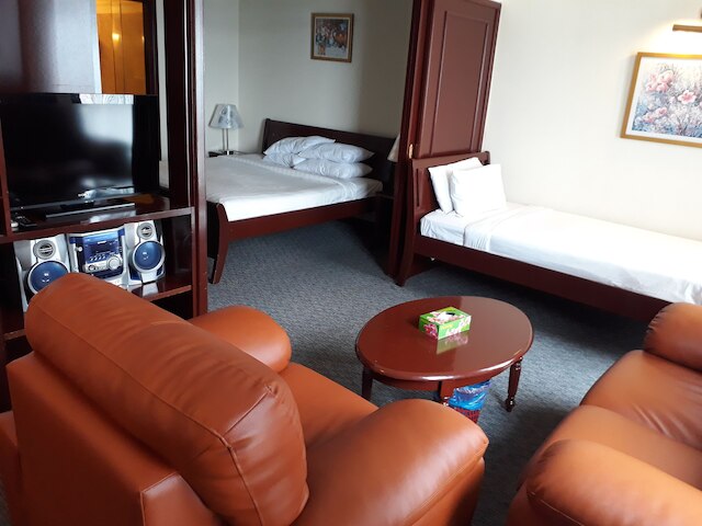 クール サービス スイーツ アット タイムズ スクエア