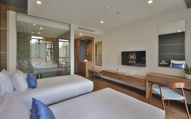 ハイアン ビーチ ホテル & スパ