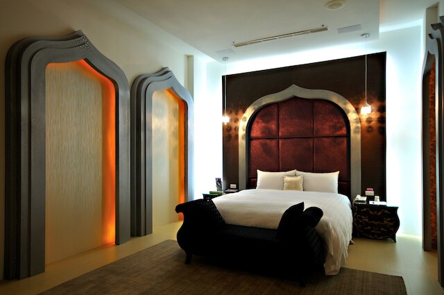 ドバイ モーテル (杜拜時尚戀館)