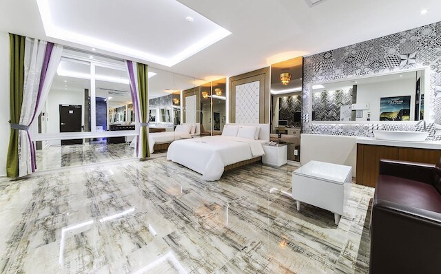 ベントレー ビジネス ホテル