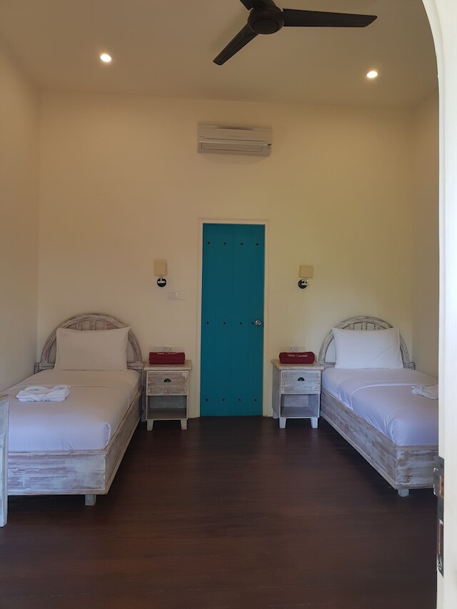 ホワイト ココナッツ コテージ