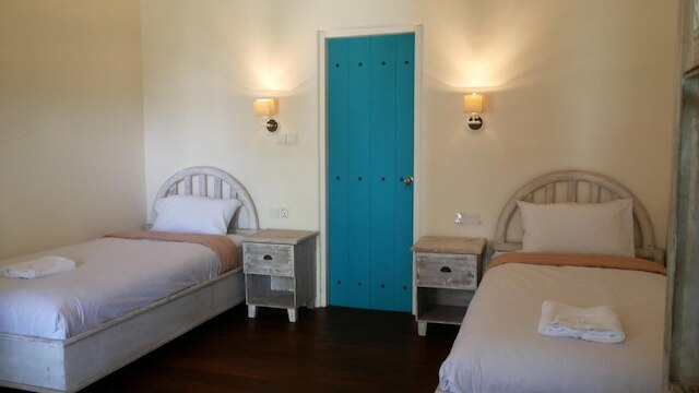 ホワイト ココナッツ コテージ