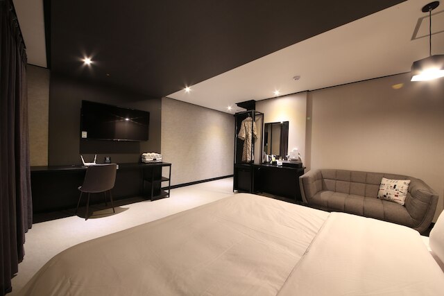 クポ ステーション アーモンド ホテル