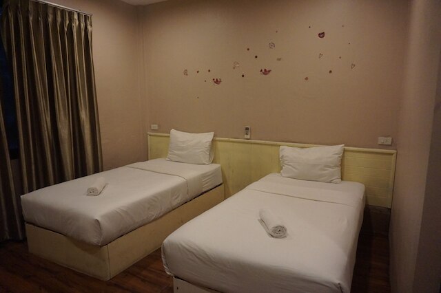 クイーンズ ホテル