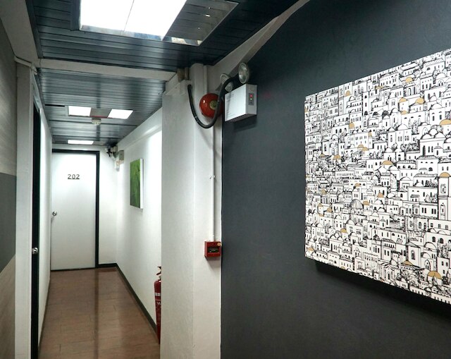 スピン ホテル (紅館客棧)