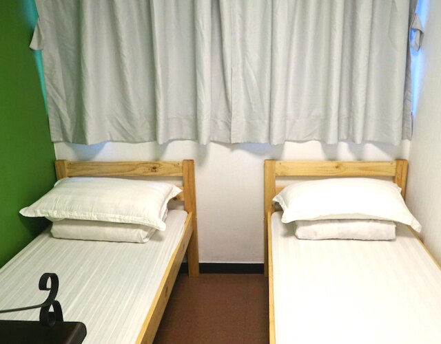 スピン ホテル (紅館客棧)