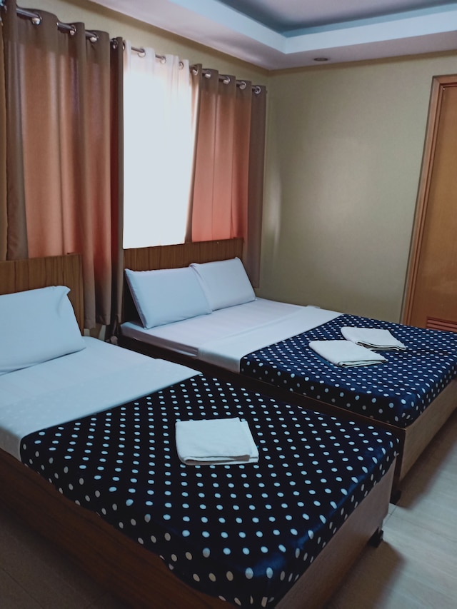 イースト スクエア イン