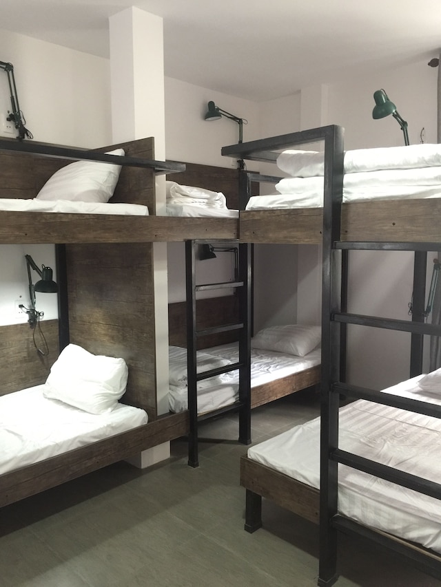 ハー ホテル - ホステル