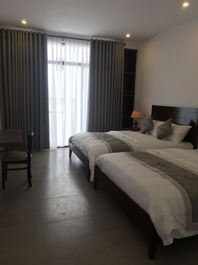 ハー ホテル - ホステル