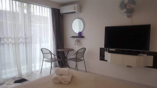 シティ センター レジデンス バイ パタヤ ホリデイ