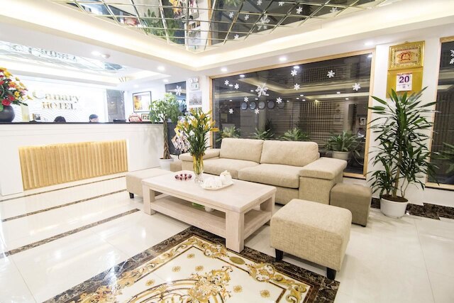 カナリー ホテル & アパートメント