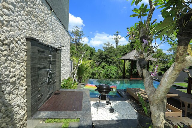 ラジャ ウッズ ヴィラ