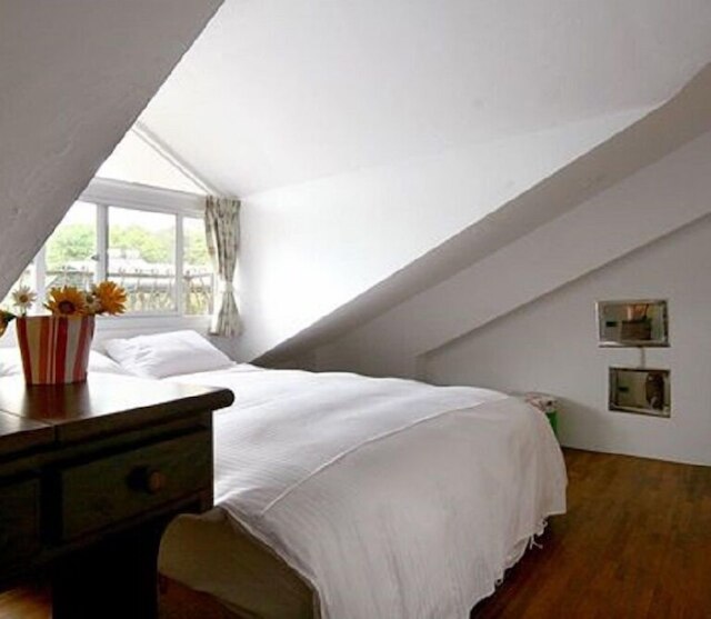 ヌヌ ハウス ゲスト ハウス (山中城寶渡假民宿)