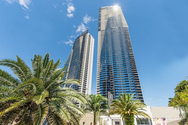 シールクス スイーツ - セントラル サーファーズ パラダイス