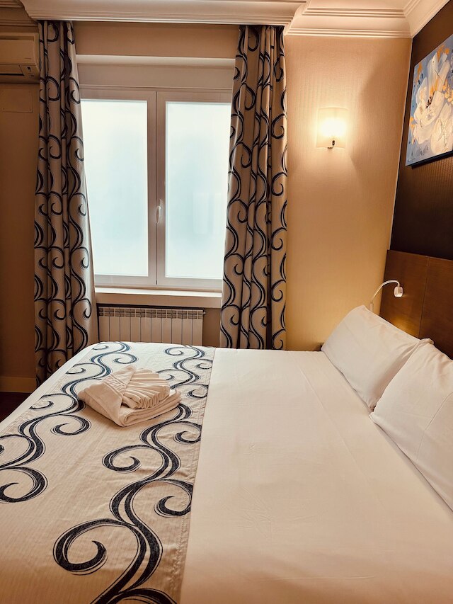 ホスタル ソル スクエア マドリード